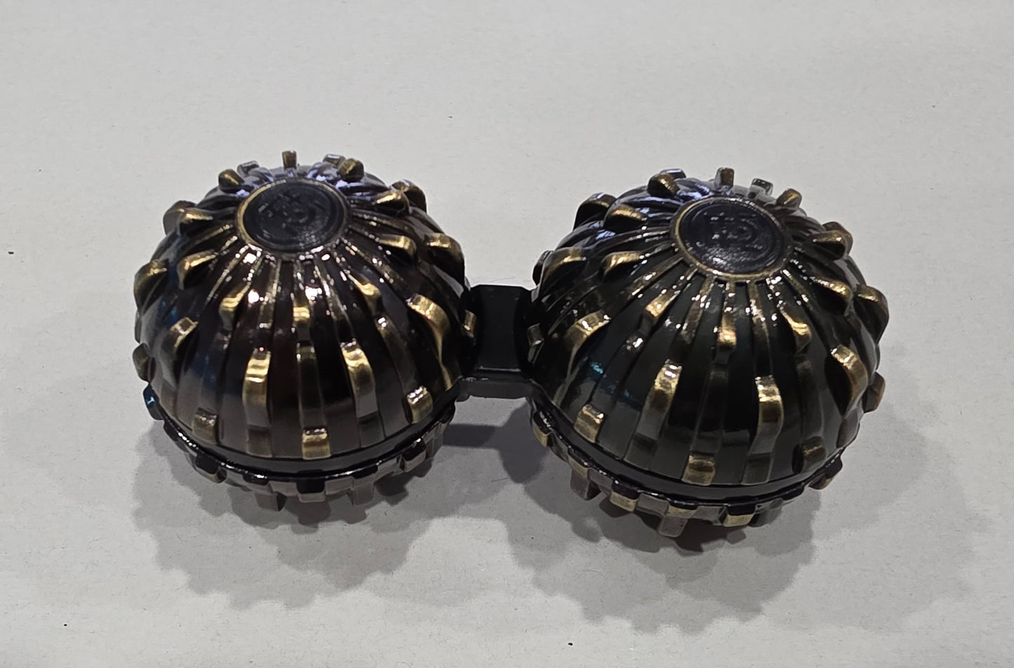 Siamese Massage Ball fidget (metal Touch)